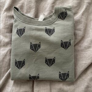Rylee _ Cru deep Sage freen foxes‎ crew neck sweatshirt. Size 2-3T